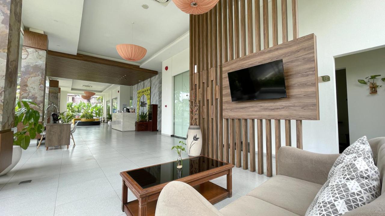 Lpp Garden Hotel Maguwo